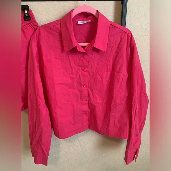 NWOT- Hot Pink Matching Shirt and Shorts Set - Picture 5 of 11